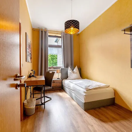 Gasthuis Gaestezimmer St Wendel 3*