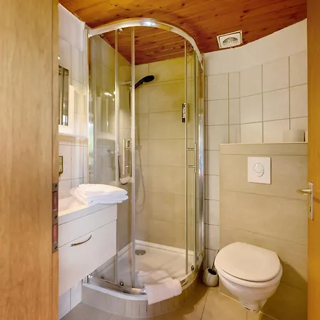 Gasthuis Gaestezimmer St Wendel 3*