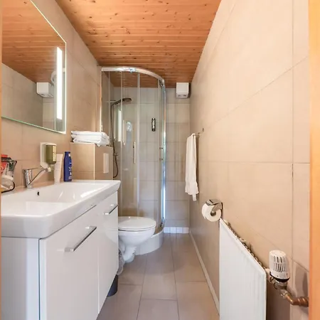 Gasthuis Gaestezimmer St Wendel 3*